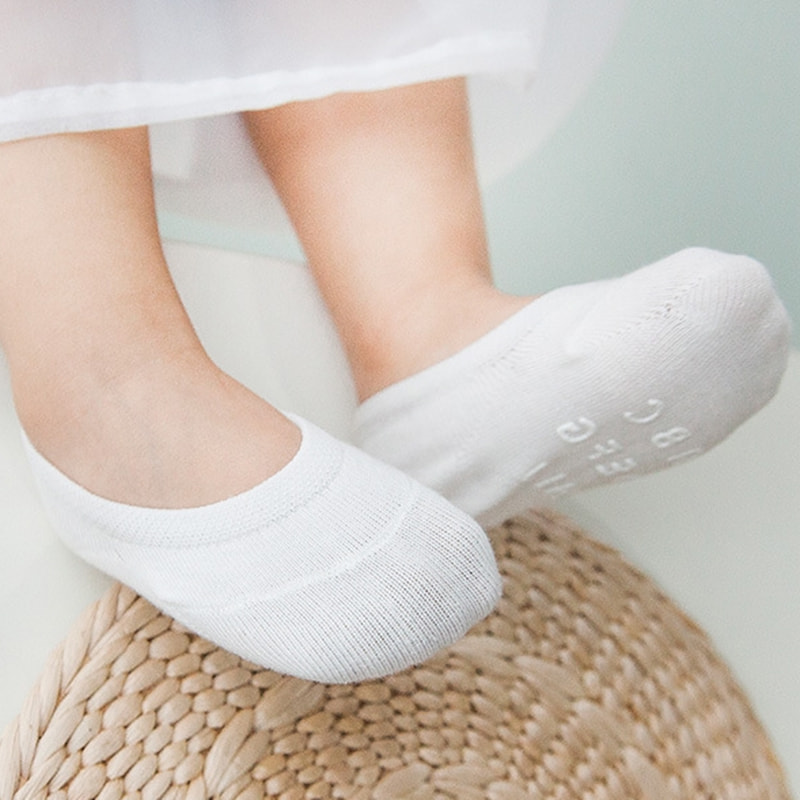 Sığ ağız görünmez çocuk tekne çorapları, ince pamuk, kaymaz bebek çorapları, çocuk çorapları, pamuk tarak Sığ ağız görünmez çocuk tekne çorapları, ince pamuk, kaymaz bebek çorapları, çocuk çorapları, pamuk tarak